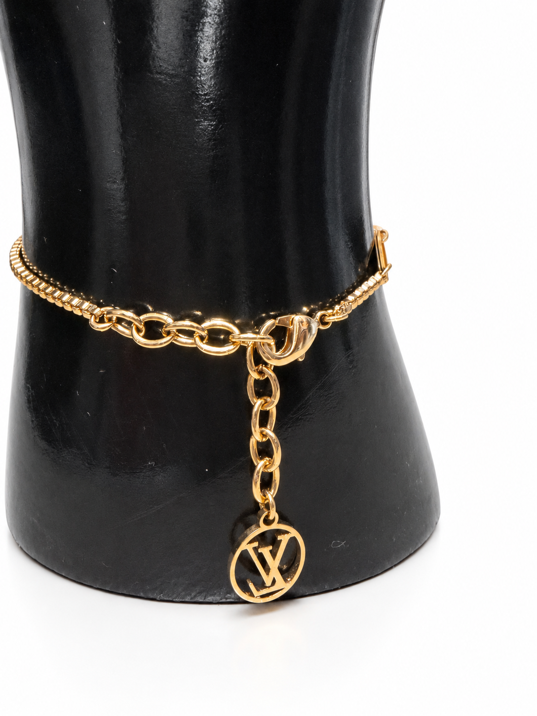 Louis Vuitton Speedy Pearl Bracelet M68063 Gold Tone LV Charm Faux Pearl Box Dust Bag