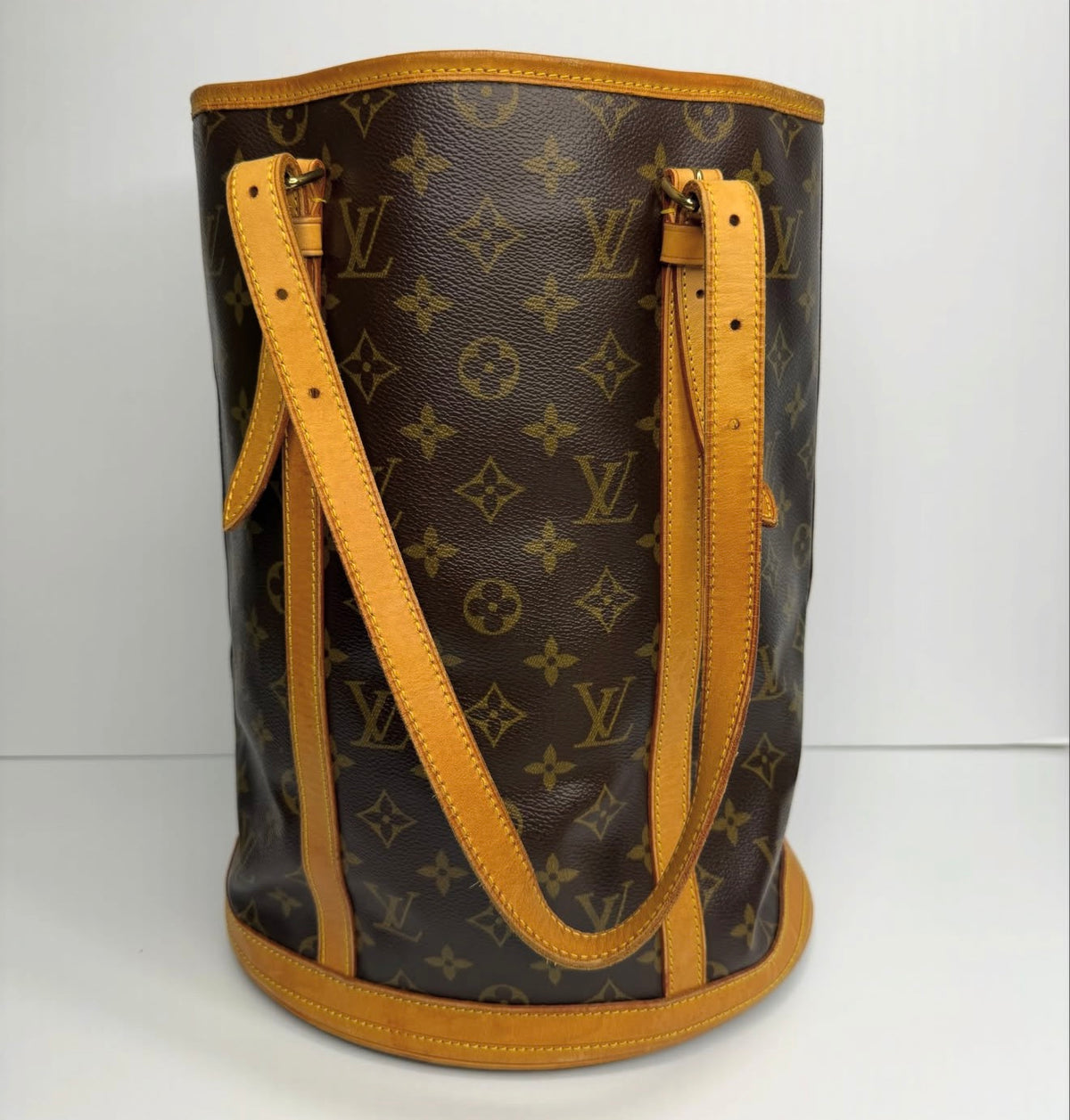 Louis Vuitton Monogram Bucket GM Shoulder Tote Bag