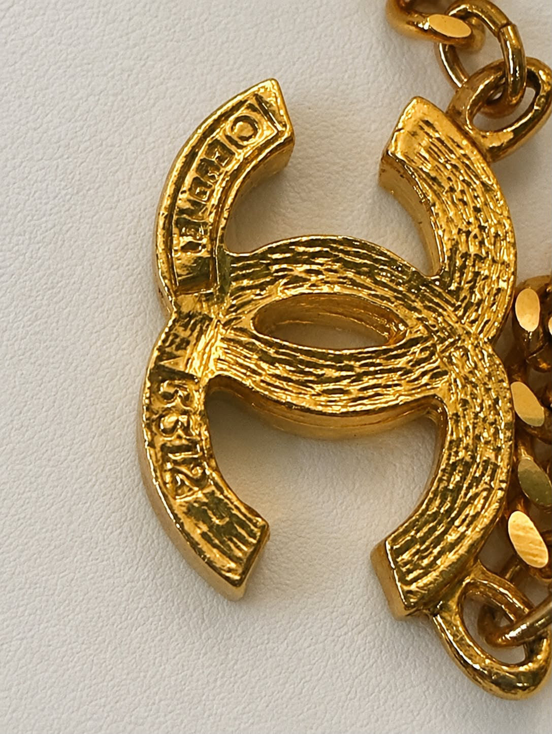 Vintage Chanel Gold Tone Crystal CC Pendant Chain Necklace Statement Jewelry